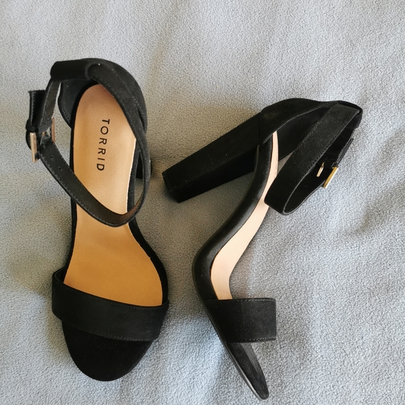 Brand New Strappy Heels - Picture 1 of 4